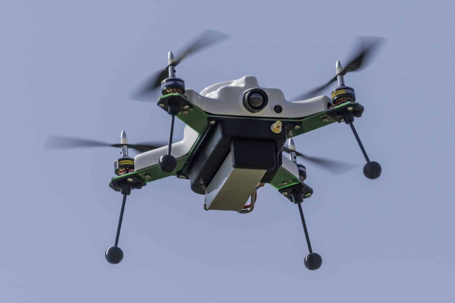 Phoenix 15 vtol uav in flight unmanned systems technology