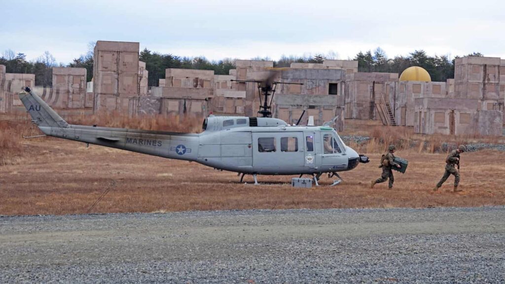 Aurora unmanned helicopter with US Marines