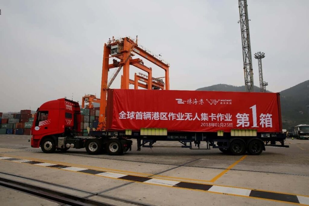 Westwell driverless container truck