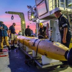 UUV Surveys Reveal New Hydrothermal Vents