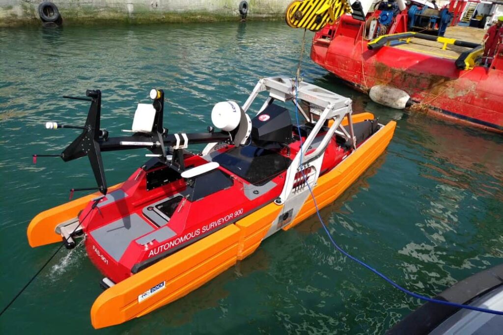 RC Dock Europe ASV launch and recovery system