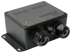 External smart radio with broadband mesh router