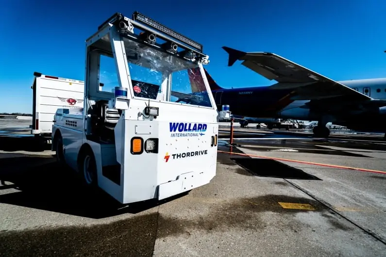 Autonomous baggage vehicle with Velodyne Lidar