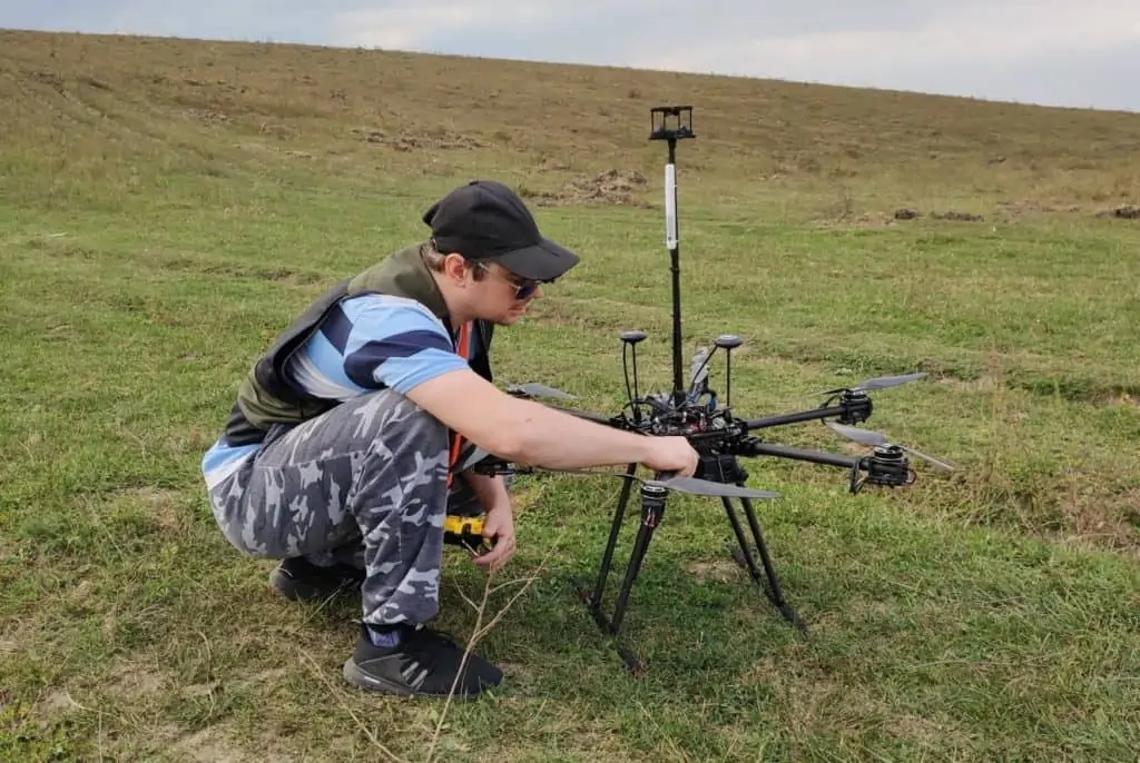 Weather drone with Anemoment wind sensor