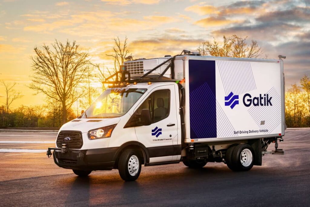 Autonomous delivery truck with Velodyne LiDAR