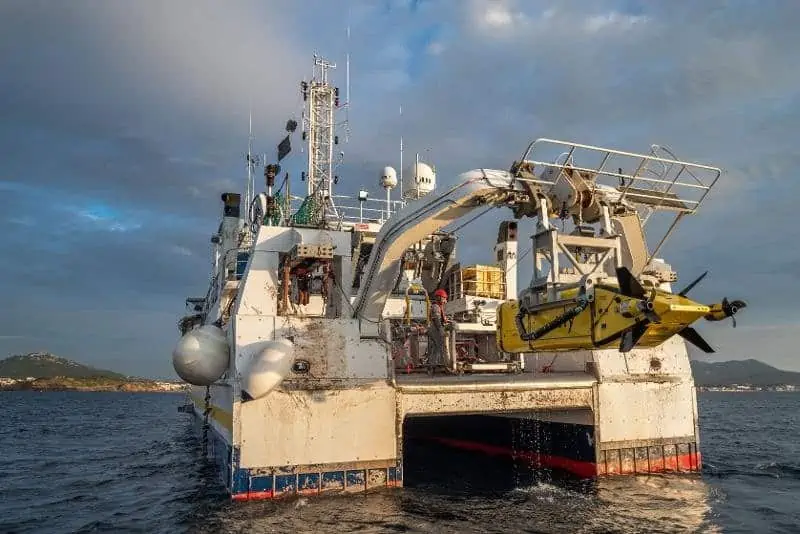Synthetic Aperture Sonar Provided for Deep-Sea AUV