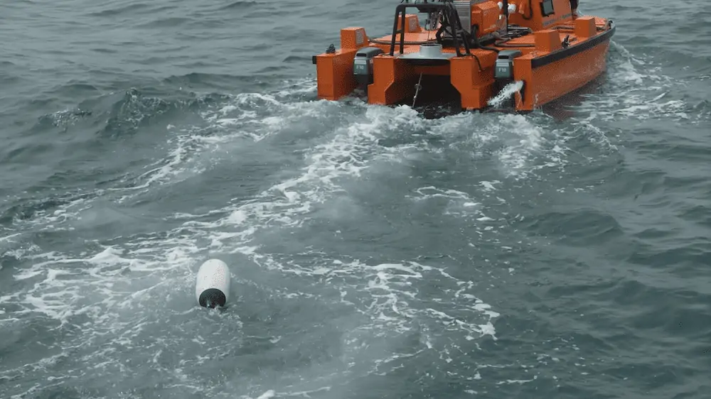 The Towing Rope for the Acoustic Equipment is Shortened When USV is Applied, Guaranteeing the Instrument's Safety