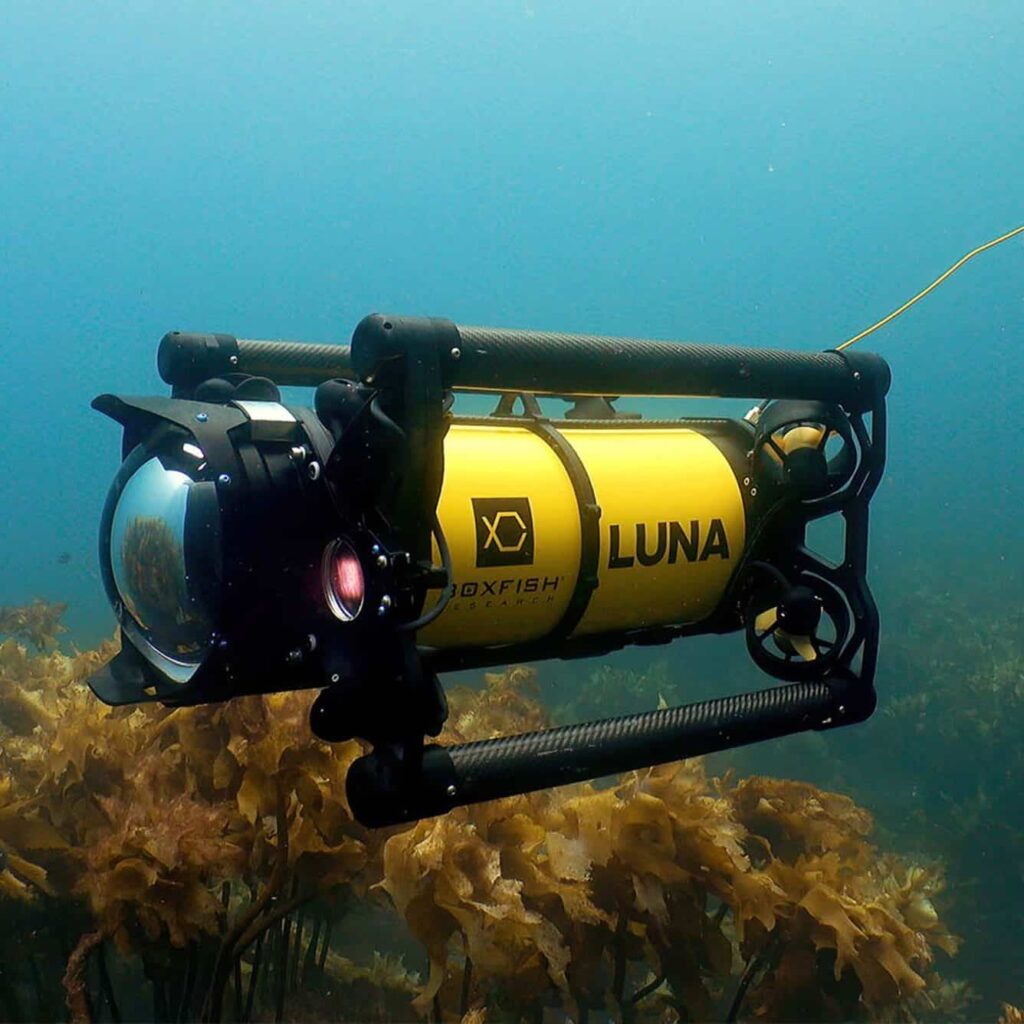 Next Generation 8K Underwater Drone for Cinematography