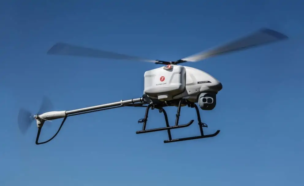 Unmanned helicopter with 3D-printed tail rotor actuator housing 1