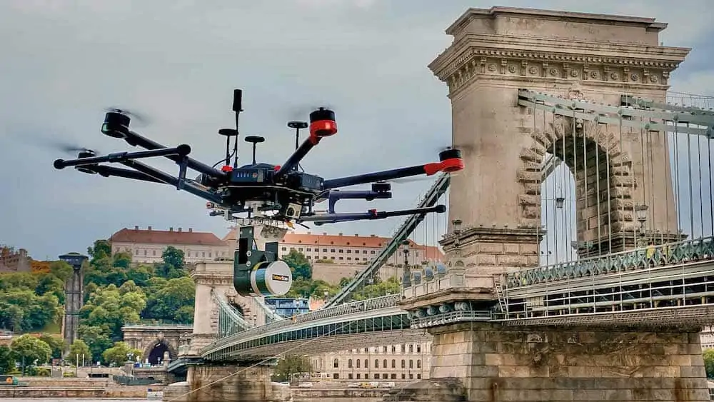 YellowScan-Surveyor-Chain-Bridge-in-Budapest