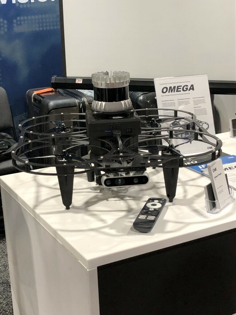 Wireless Dual-Radio Module Integrated into Modular Drone Development Platform