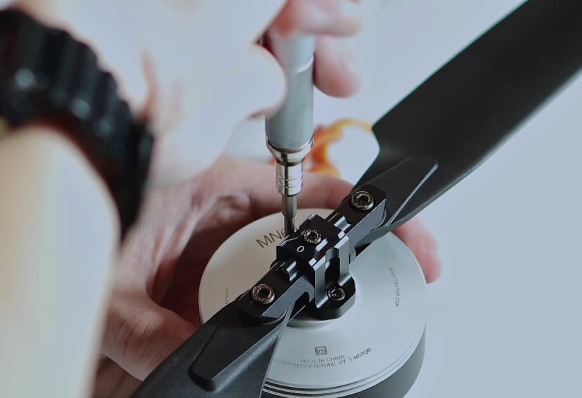 New VariablePitch Propeller System for Multirotor Drones UST