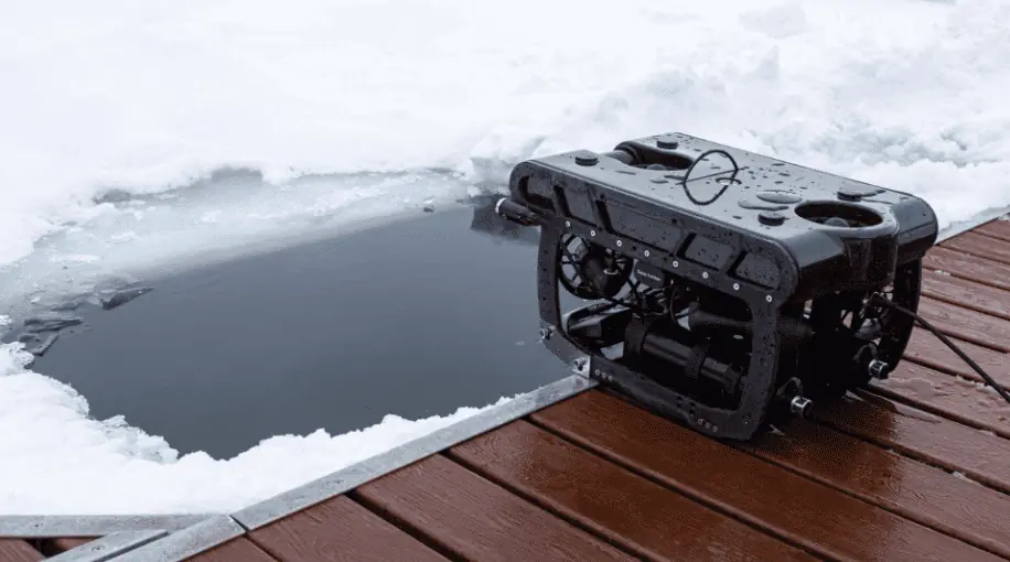 Deep Trekker ROVs with sonar for search and recovery