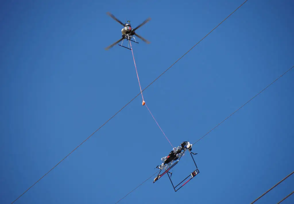 New Robotic Solution for Installing Bird Diverters on Overhead Power Lines