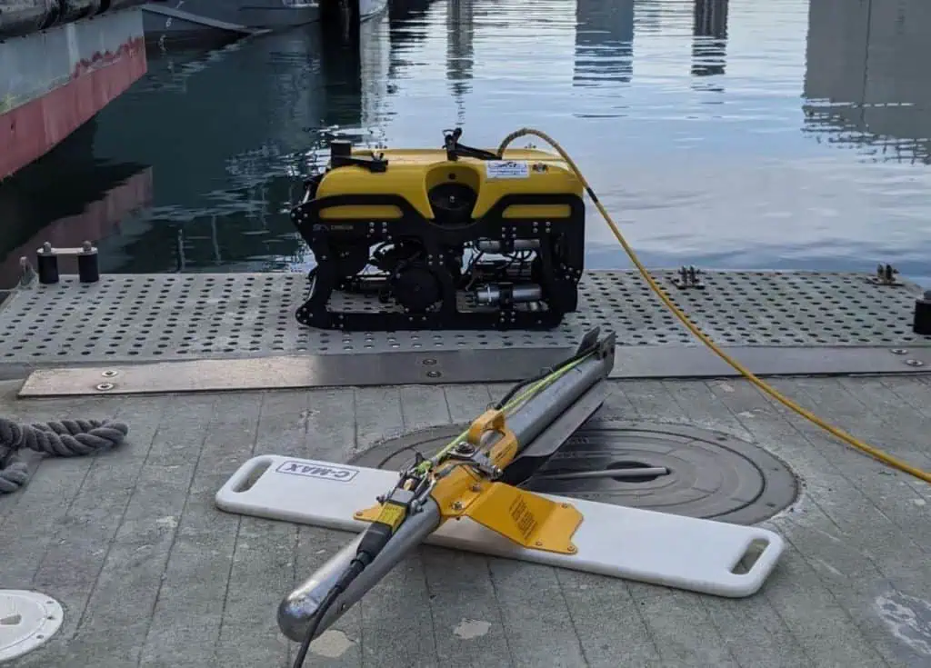 SEAMOR Chinook ROV Aids in Boeing 737 Crash Investigation
