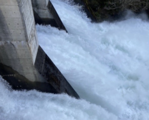 SEAMOR Steelhead ROV Inspects Canadian Hydro-Electric Dam’s Water Intake