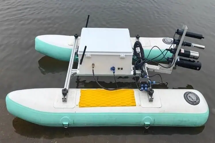Side view of the AGISTAR BX-USV II.
