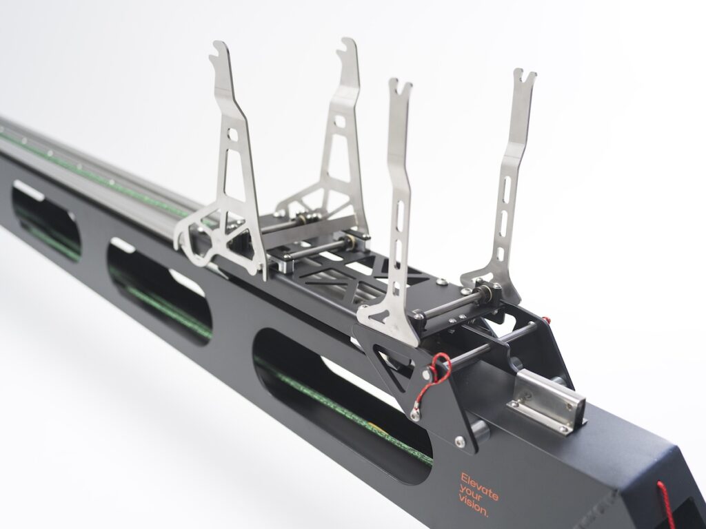 Foldable adaptor
