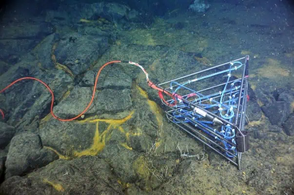 Extending Battery Life for Long-Term Underwater Monitoring