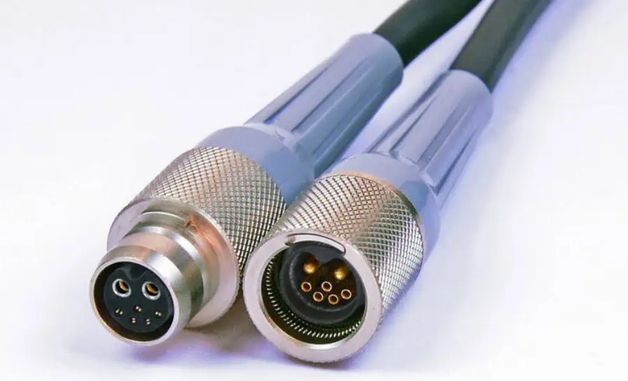 Advancing Electronics Performance with Compact Custom Connectors