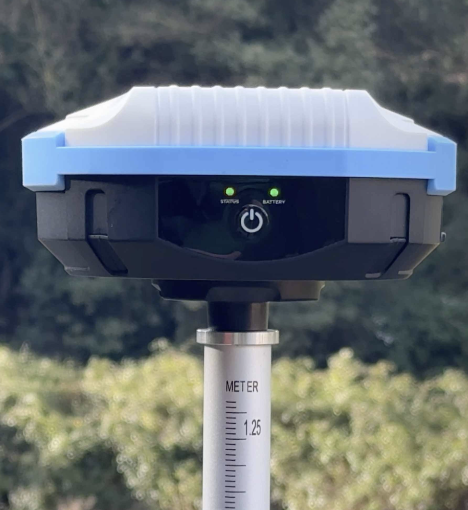 ArduSimple wprowadza naprawialną inteligentną antenę RTK do precyzyjnych pomiarów geodezyjnych