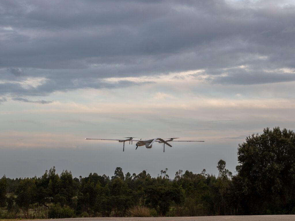TEKEVER Integrates Electronic Warfare Payload During AR3 EVO UAS Flight Trials (2)