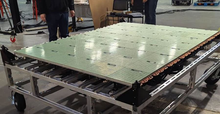 GuRu Wireless Phased Array Antenna Transmitter