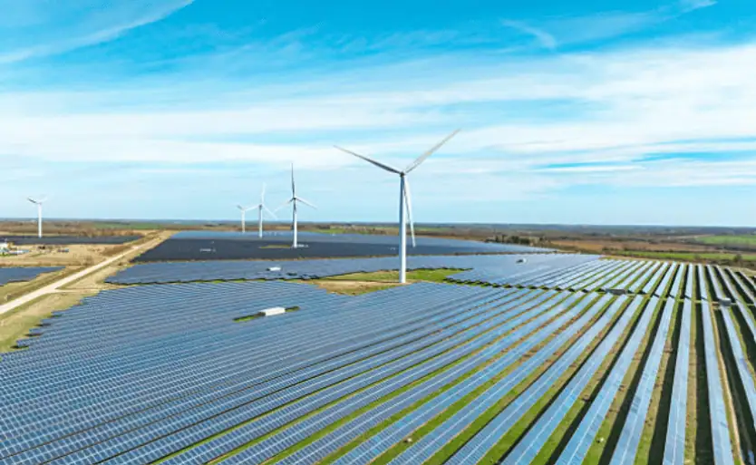 Drone Inspections for Efficient Wind & Solar Asset Management