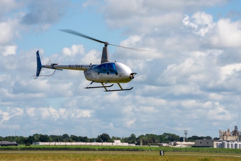 Uncrewed Heavy-Lift Cargo Helicopter Demonstrates Offshore Capabilities